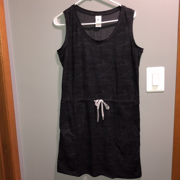 BRAND NEW WOMANS SOFT SHIRT DRESS SIZE SMALL WITH 2 FRONT POCKETS! NWOT! - Picture 2 of 3